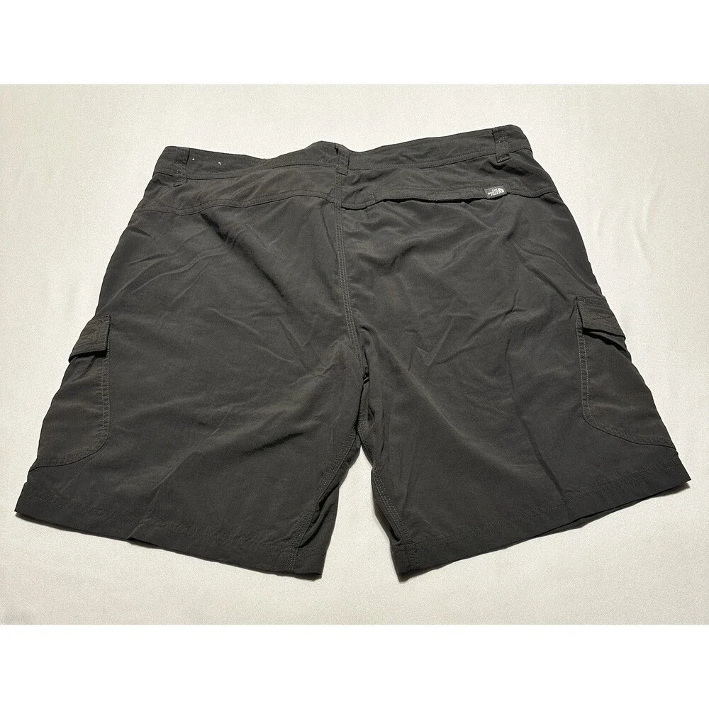 The North Face Cargo Shorts Mens Size 38 Gray Nylon Hiking Casual T338/T738